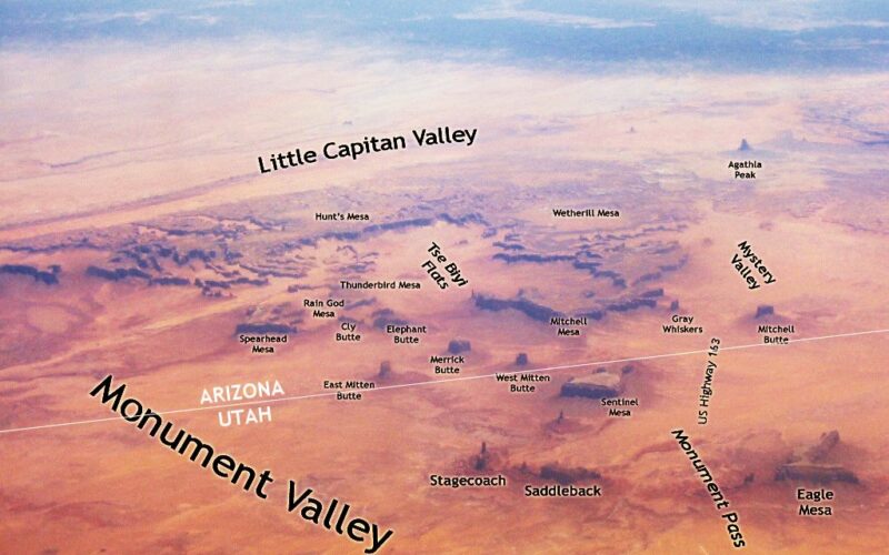 monument-valley-an Karte des Monument Valley aus der Luft